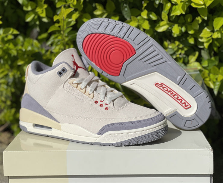 Nike Men's & Women's Iconic Street Trainers — Style 239 hardware detail