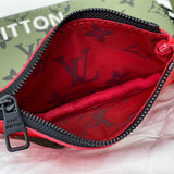  satchel close-up of hardware and finish