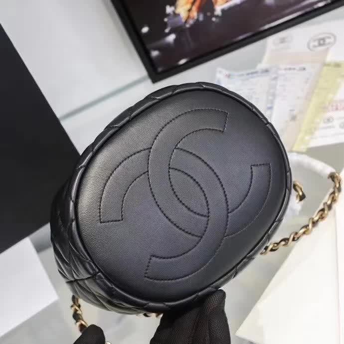 Zivas Charm Everyday Sophistication Fashion Handbag (Signature Shape & Finish) – Lifestyle Shot