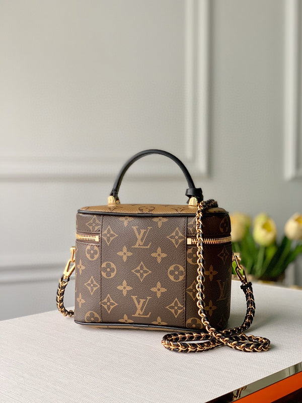 Interior view of refined classic women's handbag – women's premium purse