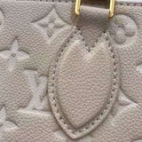 Handle and strap detail of chic everyday-luxe women's handbag – women's luxury accessory