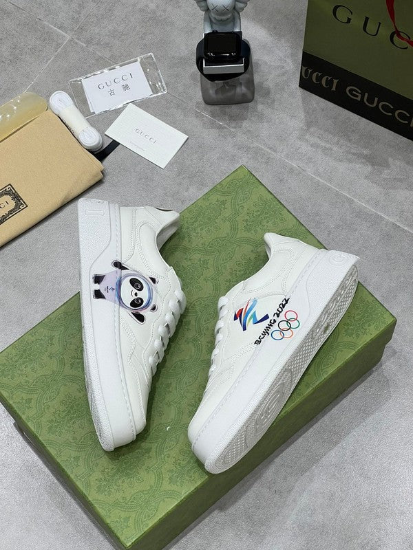 Gucci fresh white-and-black luxury sneakers view 4 breathable knit upper