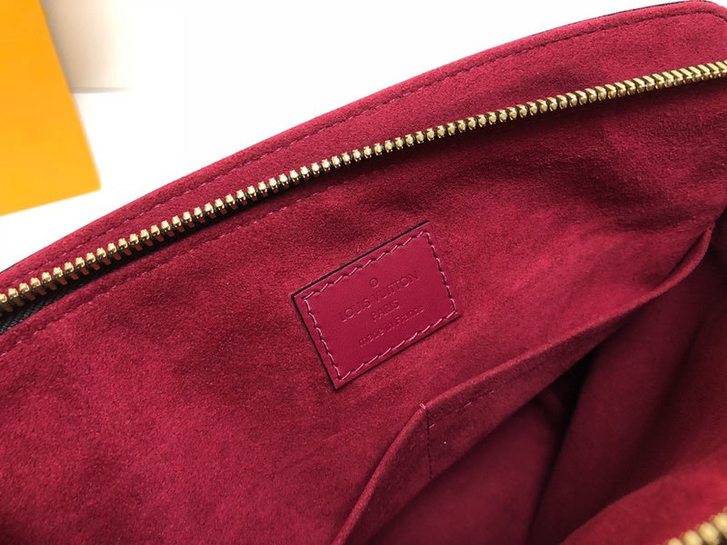 Side profile of sleek classic women's handbag – women's premium purse