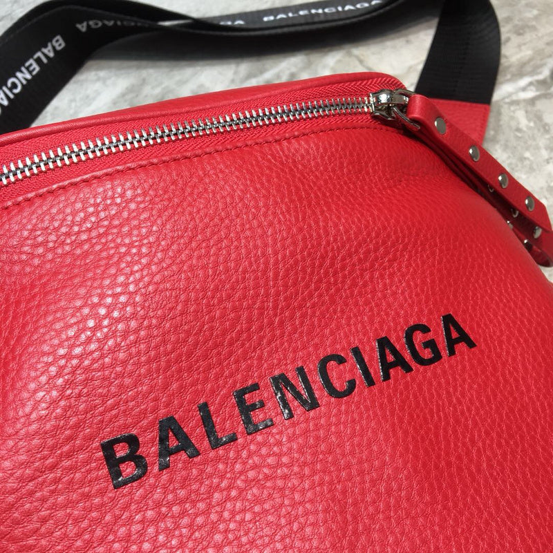 Understated Premium PU Leather Handbag - Modern Structured Build | Women's Statement Accessory #744 - hardware and detail close-up (image 5) of designer-inspired handbag