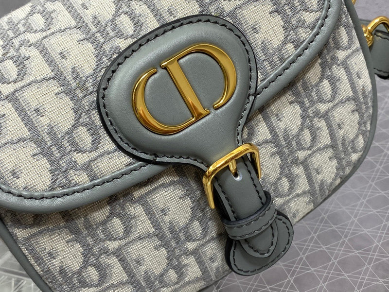 Top view of everyday-luxe polished women's handbag – women's designer-style accessory