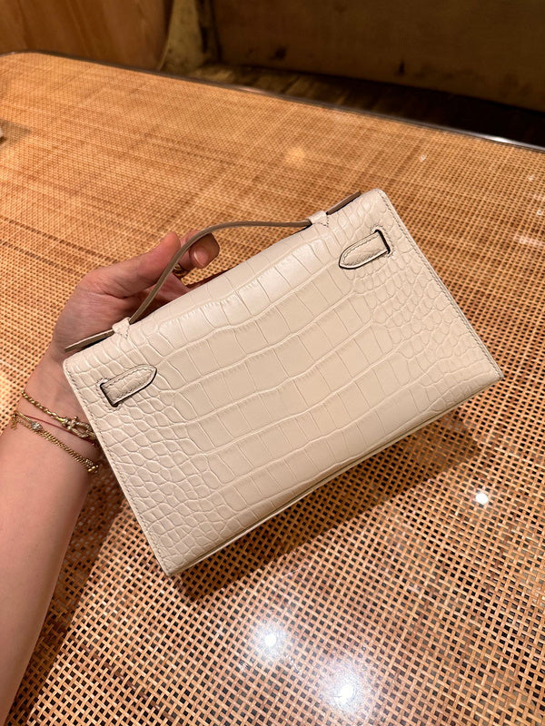  Classic crossbody bag carried on shoulder 10