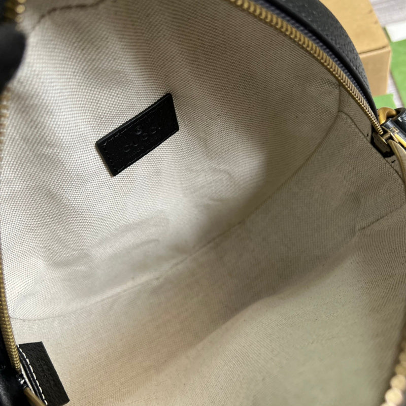 Close-up detail of everyday-luxe polished women's handbag – women's luxury accessory