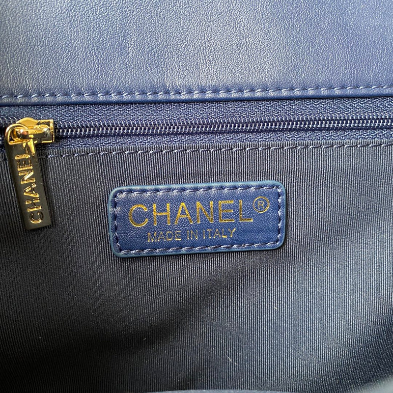  mid purse view 10