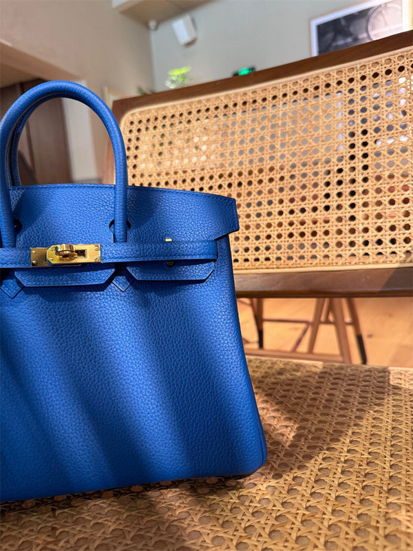 Interior view of smart premium bag