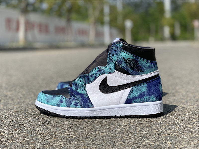 Nike Men's & Women's Designer Low-Top Shoes — Style 017