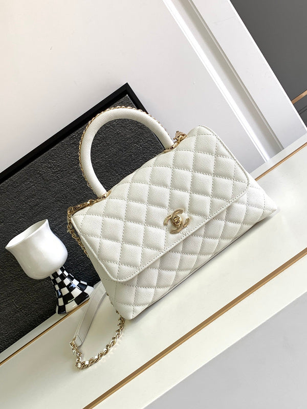Ziva's Charm handbag – front view (one versatile size)