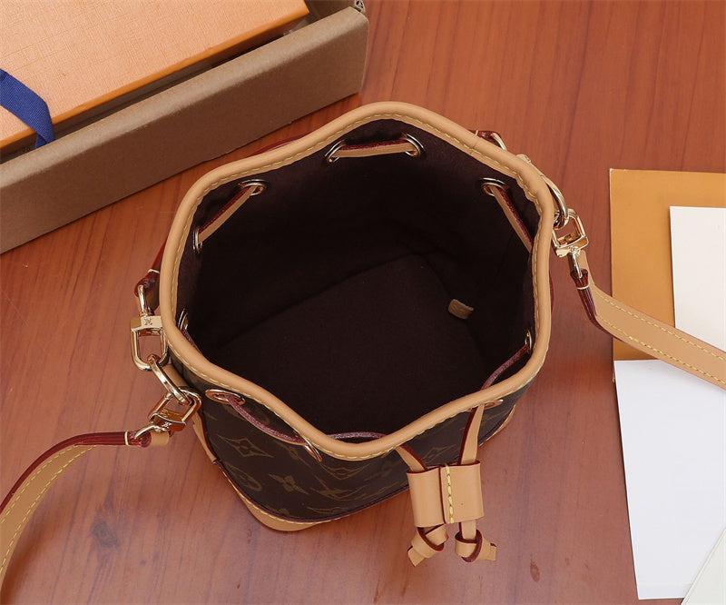  Timeless tote bag carried on shoulder