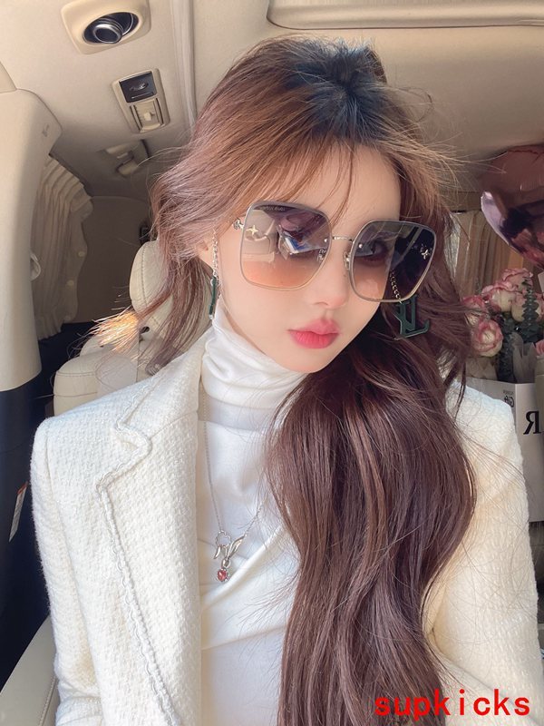 Side view of Louis Vuitton unisex sunglasses