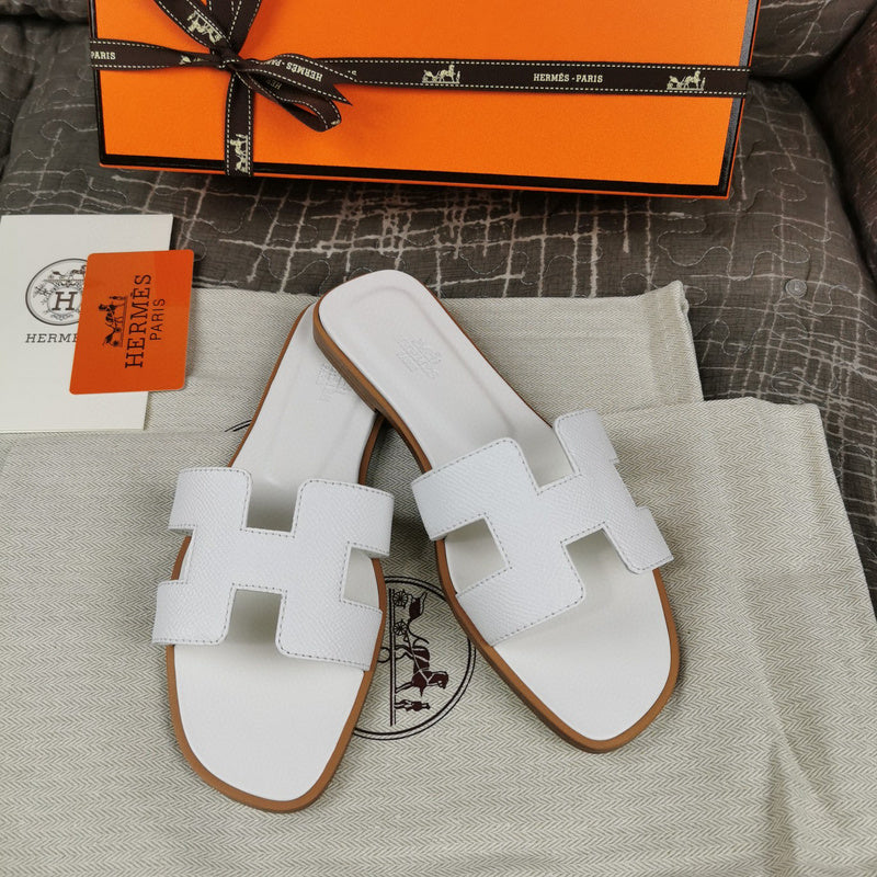Hermes sandals Style 027 - back heel detail