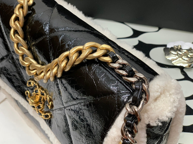  mid purse view 7