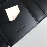 Side profile of signature premium women's handbag – women's designer-style accessory