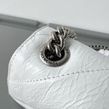 Zivas Charm Contemporary Flair Statement Handbag (Modern Wardrobe Staple) – Close-Up Detail