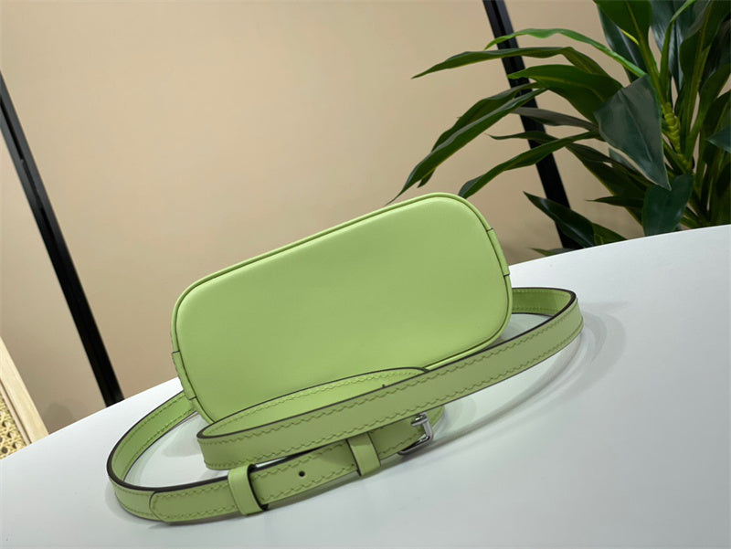  sophisticated top-handle bag styled with outfit 30