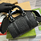 Handle and strap detail of statement modern women's handbag – women's everyday handbag