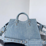 Zivas Charm Effortless Sophistication Fashion Handbag (Contemporary Shape Language) – Interior View