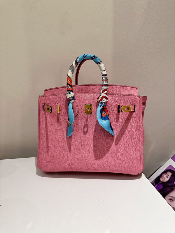 Streamlined bag women's premium everyday handbag