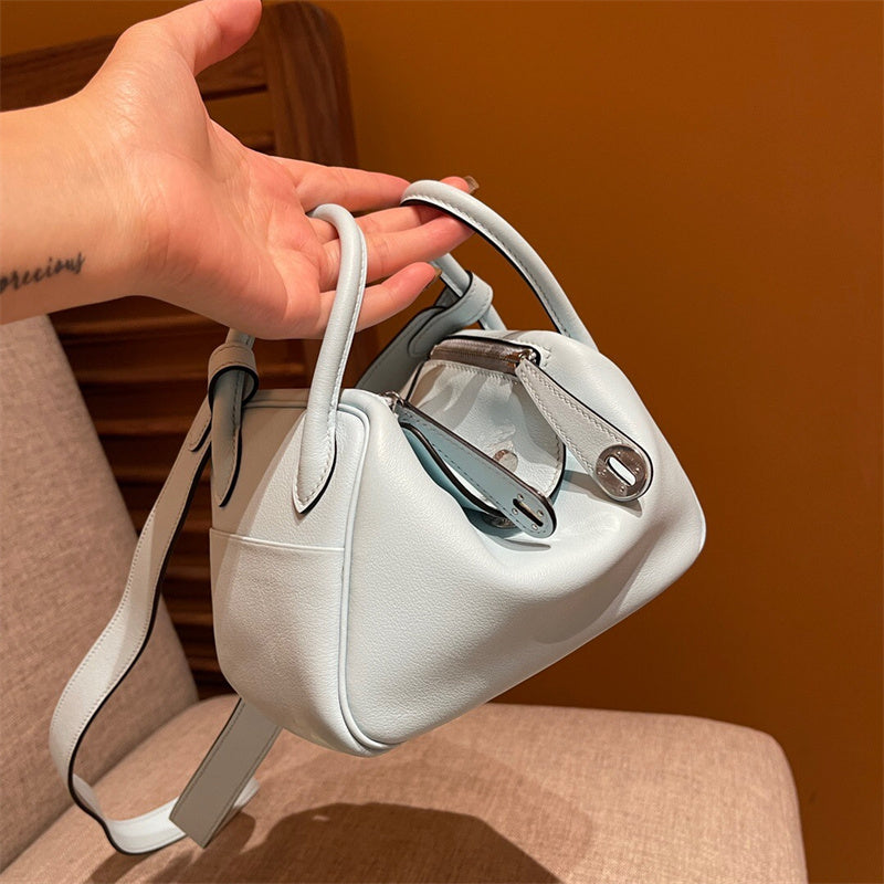  carryall bag interior and compartment view