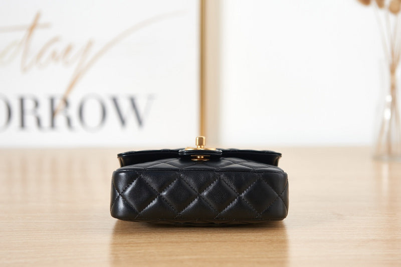 Zivas Charm Modern Edge Designer Handbag (Designer-Inspired Craftsmanship) – Angled View