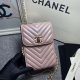 Zivas Charm Versatile Design Fashion Handbag (Everyday Luxury Essential) – Detail View