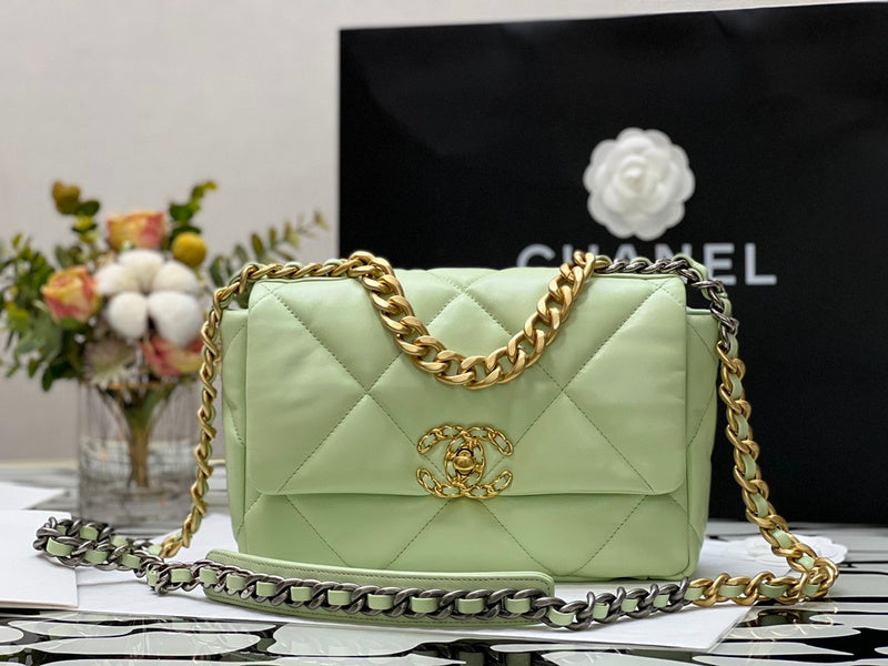  women's handbag, mid design, view 1