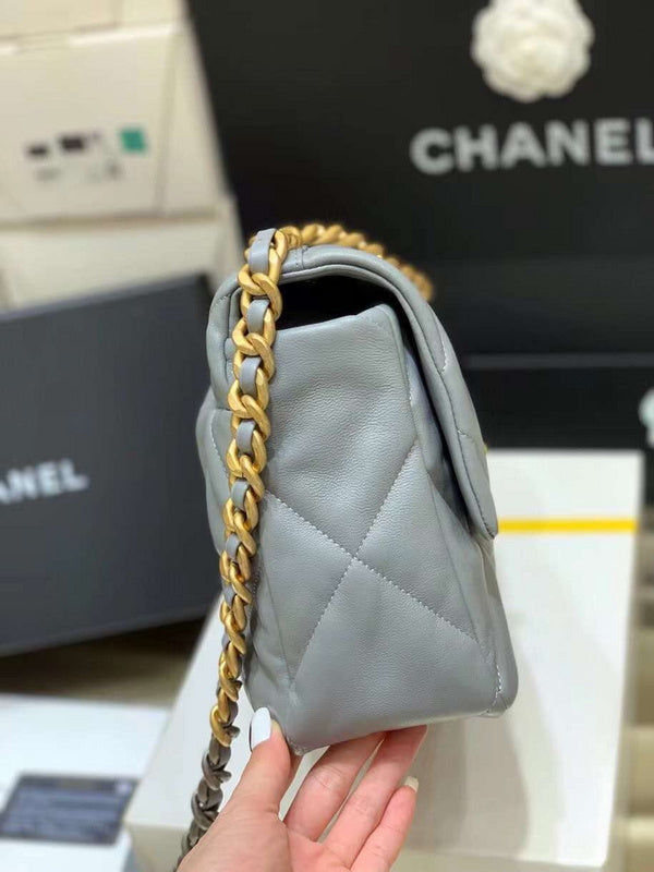  women's handbag, spacious design, view 5
