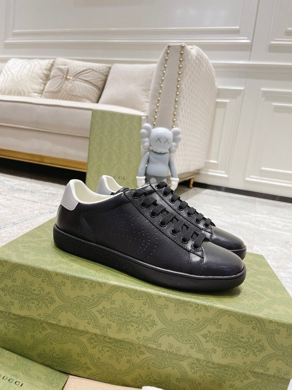 Gucci classic monochrome luxury sneakers view 10 everyday casual design