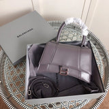 Side profile of premium classic women's handbag – women's premium purse