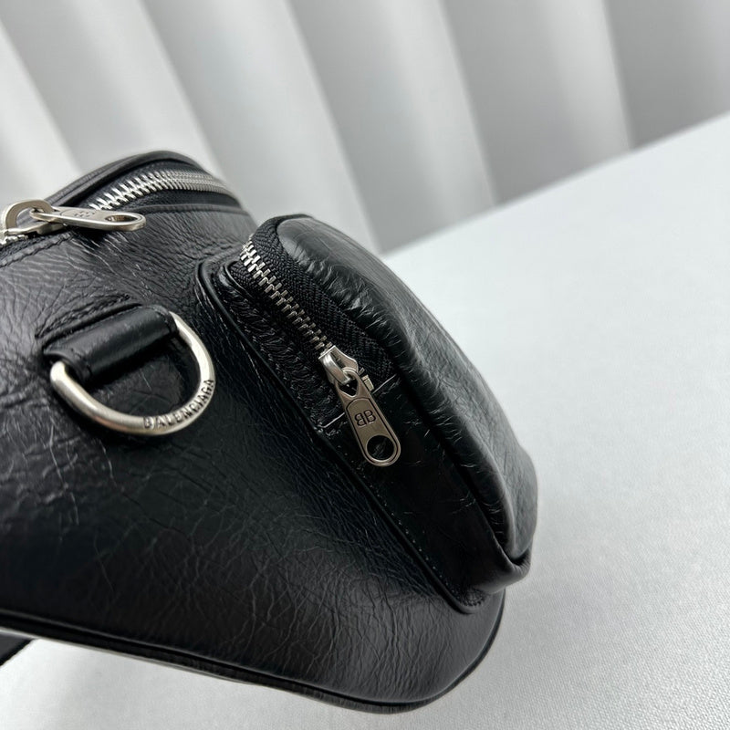 Zivas Charm Streamlined Design Statement Handbag (Considered Detail & Form) – Detail View