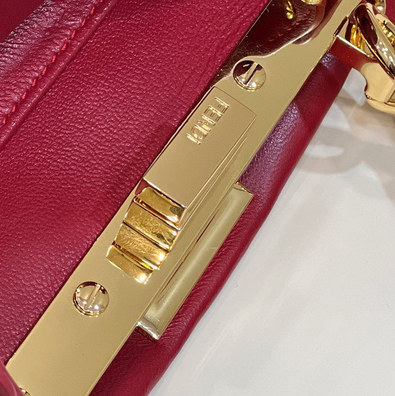 Ziva's Charm handbag – detail view (19cm*10cm*16cm)