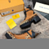 Side profile view of Louis Vuitton luxury piece style No.174