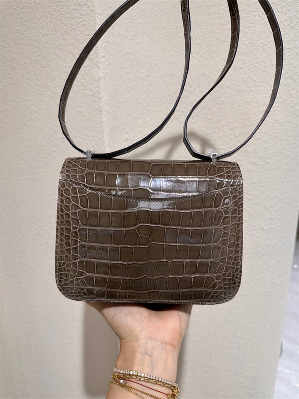  Understated structured bag carried on shoulder 10