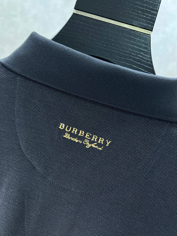 Front view of Burberry luxury piece style No.393