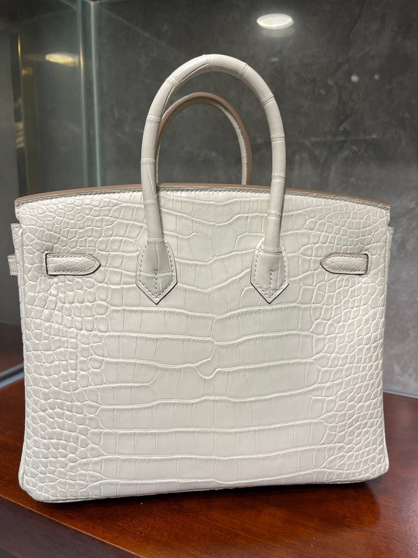 Interior view of understated premium bag