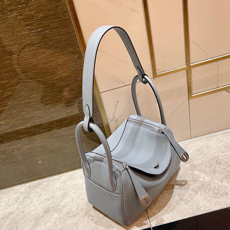 Interior view of effortless premium bag