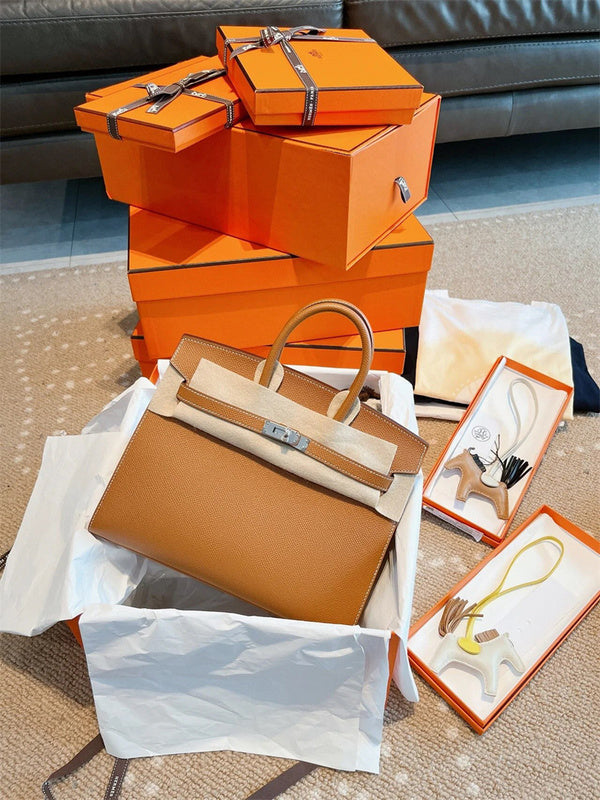 Refined handbag styled for everyday wear