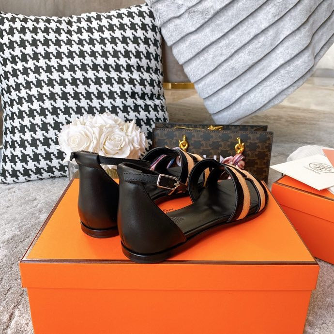 Hermes shoes Style 361 - sole and craftsmanship detail
