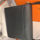 Crisp handbag styled for everyday wear