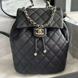 Zivas Charm Effortless Sophistication Luxury Handbag (Timeless Wardrobe Addition) – Detail View