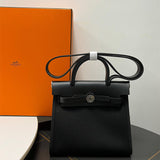  graceful handbag styled with outfit