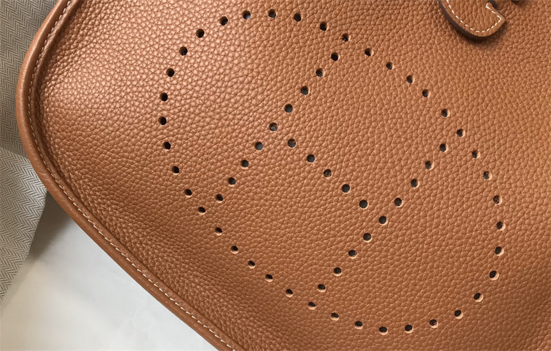 Contemporary bag women's premium everyday handbag