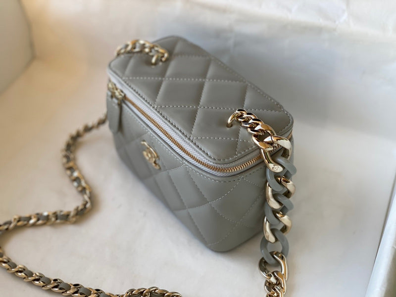  mid purse view 5