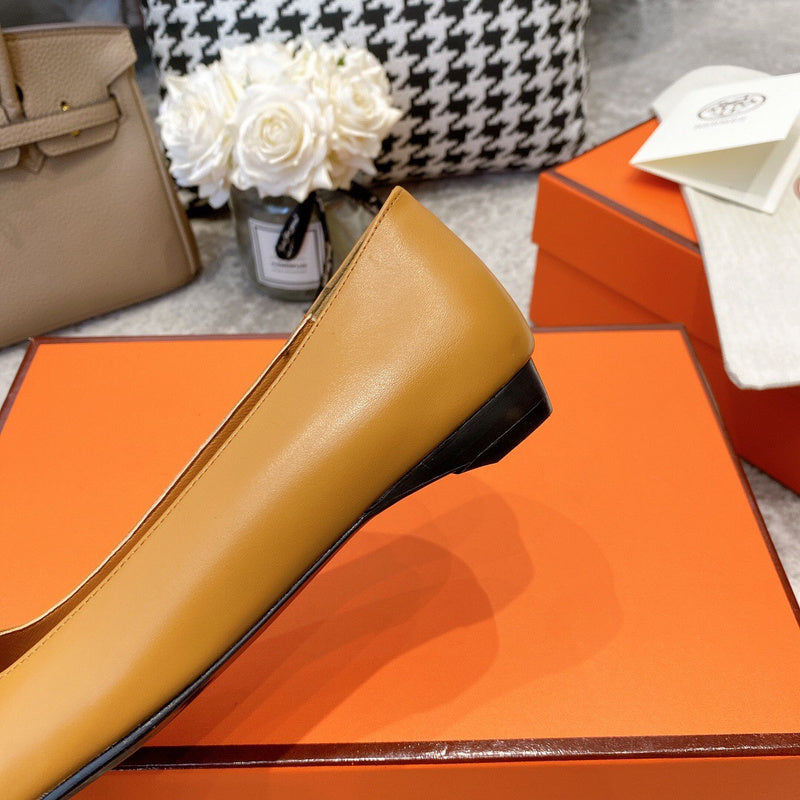 Hermès Nude Platform Heels - Side Profile View