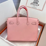  chic shopper bag detail view showing craftsmanship 8