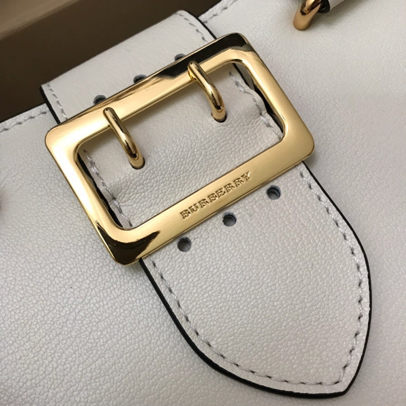 Ziva's Charm handbag – close-up view (one versatile size)