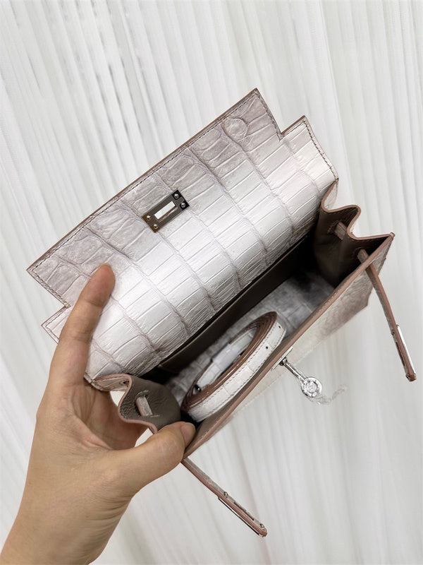 Sculpted bag women's premium everyday handbag